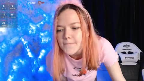 Snapshot of mary_lunar chatting on 02/20/25, 09:42 Mary online show from 02/20/25, 09:42