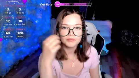 Snapshot of mary_lunar chatting on 10/23/25, 08:18 Mary online show from 10/23/25, 08:18