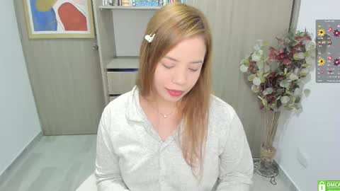 Girl of your dreams  online show from 03/29/26, 12:10