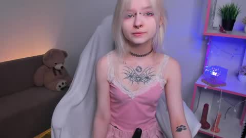 Mary online show from 05/02/26, 12:59
