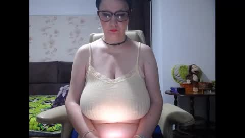 Mary online show from 06/22/26, 03:25