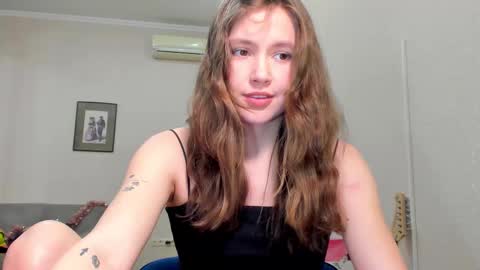 Snapshot of maryanncherry chatting on 03/15/26, 04:13 Maryann online show from 03/15/26, 04:13