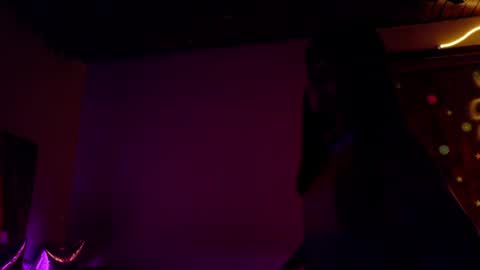     online show from 06/07/26, 03:43