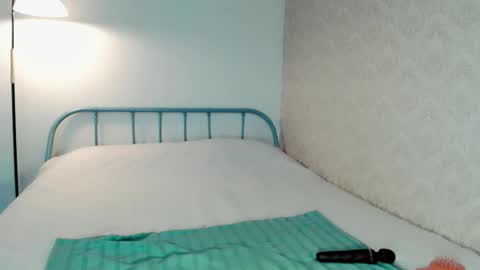 Anna online show from 12/15/25, 06:06