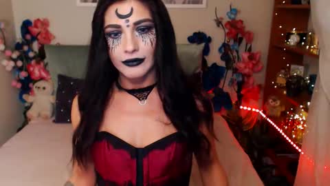 Mary online show from 10/31/25, 08:48