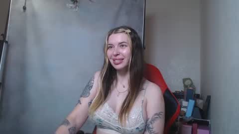 Snapshot of maryh0tlove chatting on 07/08/26, 11:04 maryh0tlove online show from 07/08/26, 11:04
