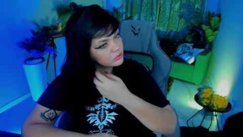 Mary online show from 10/10/25, 09:14