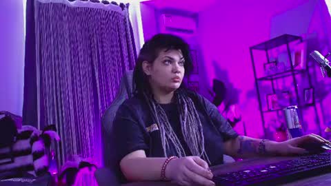 Mary online show from 06/25/26, 11:26