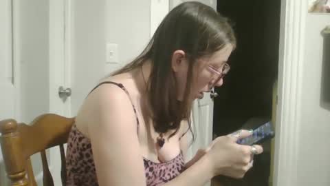 Snapshot of maryjaneflowers chatting on 12/25/24, 03:29 maryjaneflowers online show from 12/25/24, 03:29