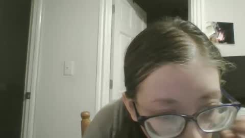 Snapshot of maryjaneflowers chatting on 02/13/26, 03:24 maryjaneflowers online show from 02/13/26, 03:24