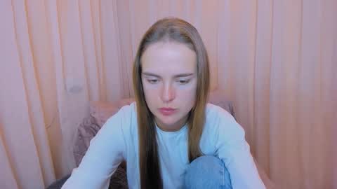 Mari online show from 11/26/25, 11:55