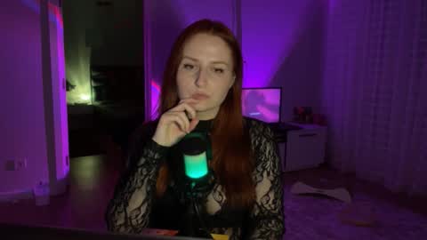 Snapshot of maryleesa chatting on 05/14/26, 08:15 SirenVictoria online show from 05/14/26, 08:15