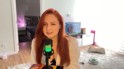 Snapshot of maryleesa chatting on 05/18/26, 12:55 SirenVictoria online show from 05/18/26, 12:55