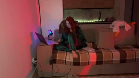 Snapshot of maryleesa chatting on 05/29/26, 08:40 SirenVictoria online show from 05/29/26, 08:40