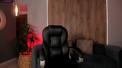  Mary  online show from 11/11/25, 07:47