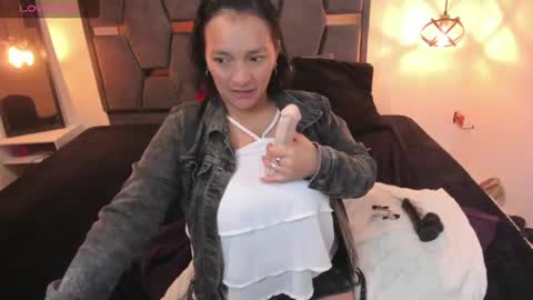 Snapshot of marylinmilf chatting on 06/15/26, 06:43 Marylin online show from 06/15/26, 06:43