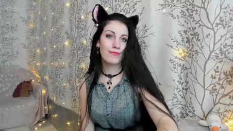 Snapshot of marylou_ chatting on 12/06/24, 06:37 Mary Lou online show from 12/06/24, 06:37