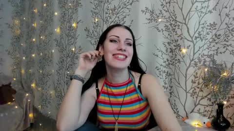 Snapshot of marylou_ chatting on 12/18/24, 05:26 Mary Lou online show from 12/18/24, 05:26