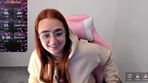 Dulce Maria online show from 12/14/24, 07:29