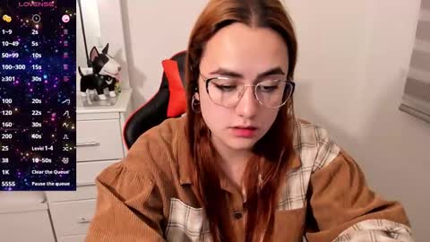 Dulce Maria online show from 09/12/25, 11:04