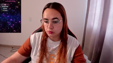 Dulce Maria online show from 11/27/25, 08:11