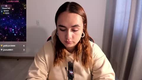 Snapshot of maryluna95 chatting on 03/19/26, 07:07 Dulce Maria online show from 03/19/26, 07:07