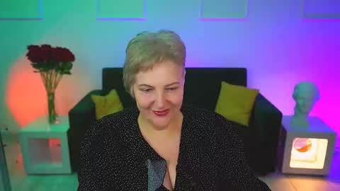 marymogan online show from 11/11/25, 05:40