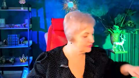 marymogan online show from 11/25/25, 05:18