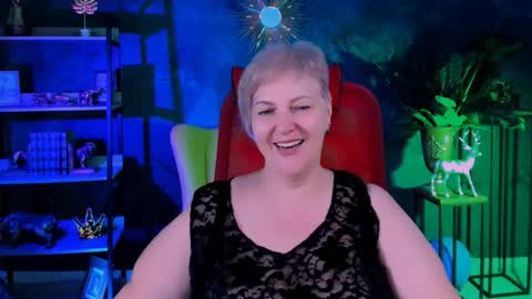 marymogan online show from 11/25/25, 05:57