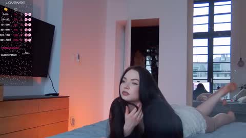 Snapshot of marypsiss chatting on 03/12/25, 03:51 Marina online show from 03/12/25, 03:51