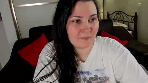 Snapshot of maryswon chatting on 02/25/25, 06:31 Mary online show from 02/25/25, 06:31