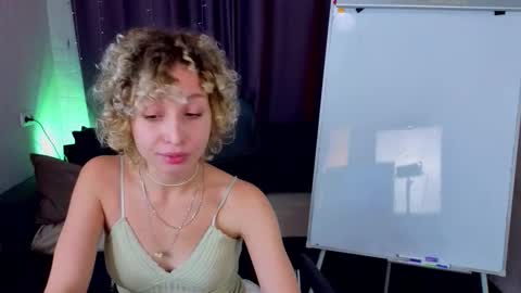 Mary online show from 10/21/25, 05:52