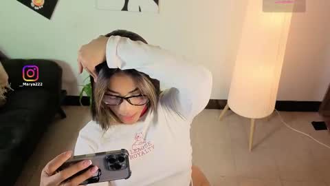 Snapshot of maryybellax chatting on 03/28/26, 12:32 maryybellax online show from 03/28/26, 12:32
