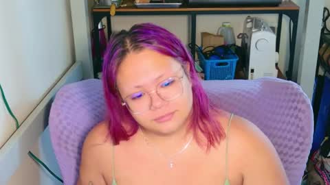 Snapshot of marziparaiso chatting on 09/14/25, 07:57 Marzi online show from 09/14/25, 07:57