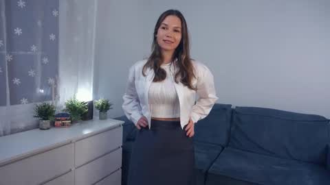 Sunny online show from 11/28/25, 06:32