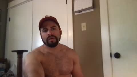 Snapshot of mascbeef95 chatting on 02/05/25, 08:14 mascbeef95 online show from 02/05/25, 08:14