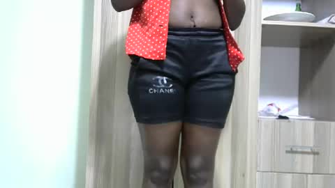 Cate online show from 02/08/25, 06:12