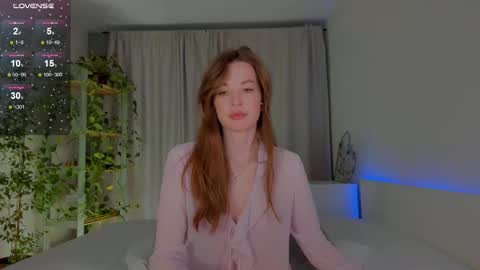 masha_01 online show from 11/18/25, 03:16