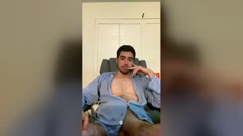 Snapshot of mask0n chatting on 03/16/26, 05:44 mask0n online show from 03/16/26, 05:44