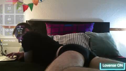 Snapshot of maskbaby2 chatting on 03/12/25, 11:01 greenhot2 online show from 03/12/25, 11:01