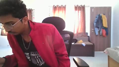 maskboyz2003 online show from 01/18/25, 03:53