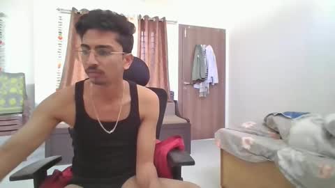 maskboyz2003 online show from 01/22/25, 07:03