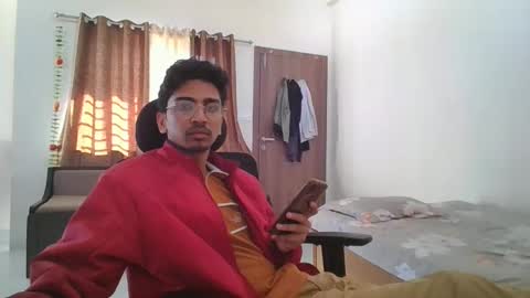 maskboyz2003 online show from 01/29/25, 04:26