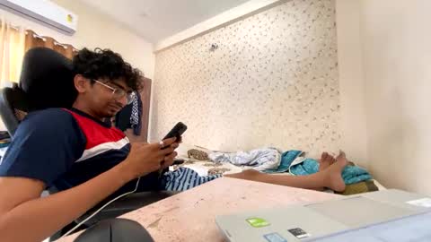 maskboyz2003 online show from 10/23/25, 04:12