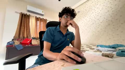 maskboyz2003 online show from 10/29/25, 02:47