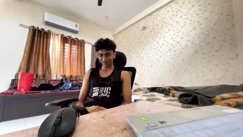 maskboyz2003 online show from 11/01/25, 03:52