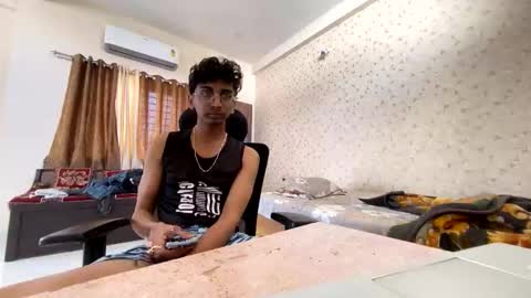 maskboyz2003 online show from 11/08/25, 05:40