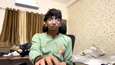 maskboyz2003 online show from 12/14/25, 05:40