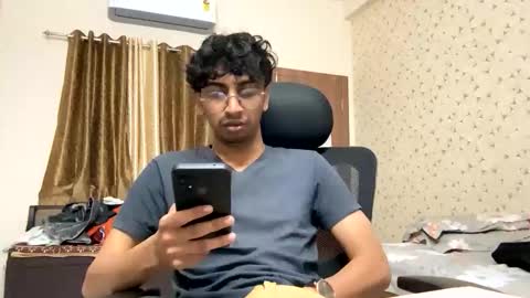 maskboyz2003 online show from 12/16/25, 06:24