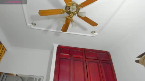 Snapshot of maskgames chatting on 12/15/25, 12:48 Anysweets69 online show from 12/15/25, 12:48